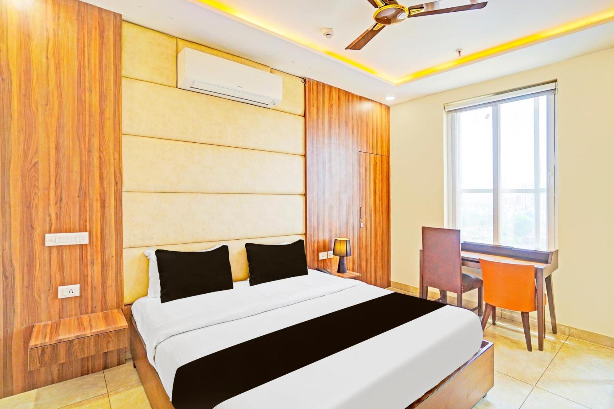 Palette Gomti Nagar Near Ekana Stadium Formerly Gusto Club لاكناو المظهر الخارجي الصورة