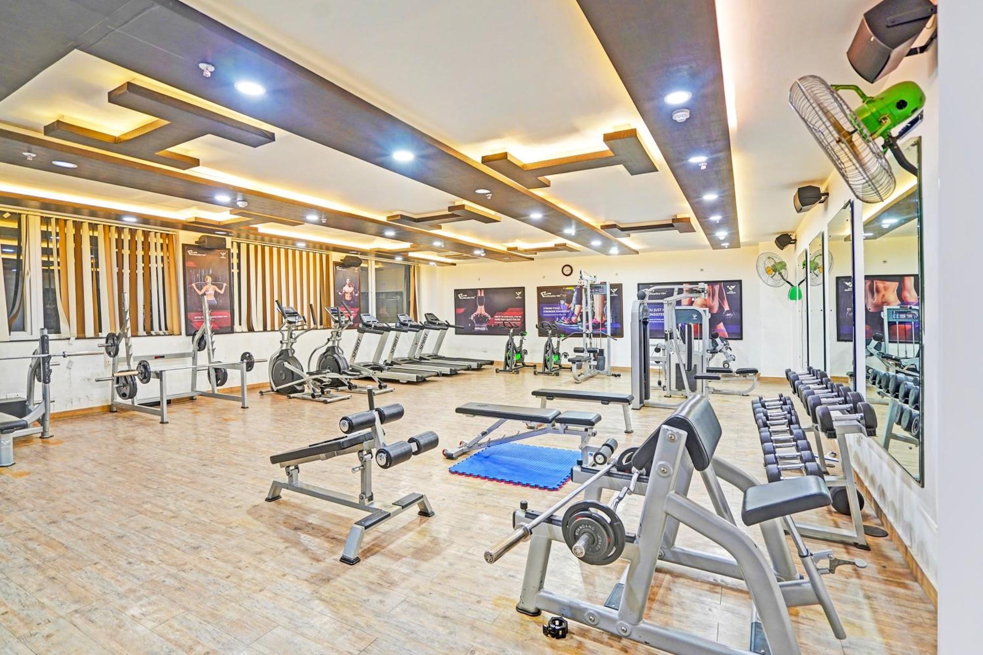 Palette Gomti Nagar Near Ekana Stadium Formerly Gusto Club لاكناو المظهر الخارجي الصورة