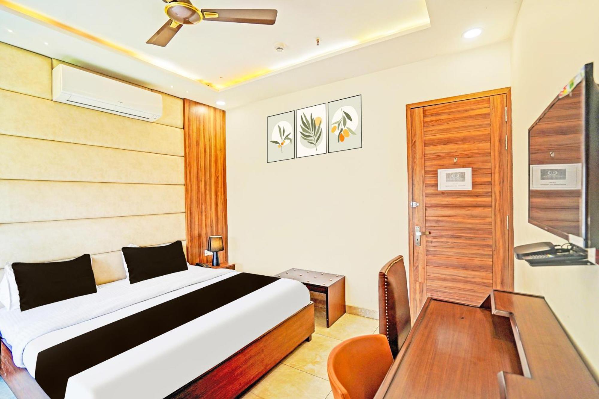 Palette Gomti Nagar Near Ekana Stadium Formerly Gusto Club لاكناو المظهر الخارجي الصورة